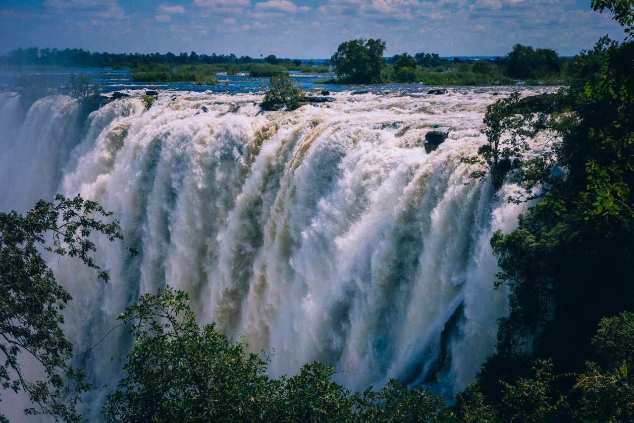 a-journey-to-victoria-falls-zambia-main-image